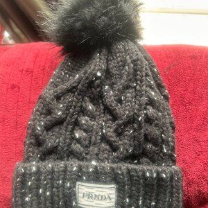 Black Speckled Insulated Pom/Pom Cap